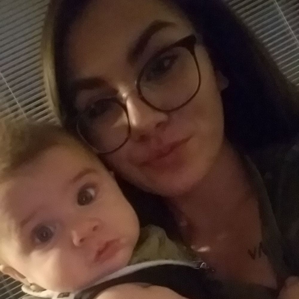 Meet your Posher, Hayley